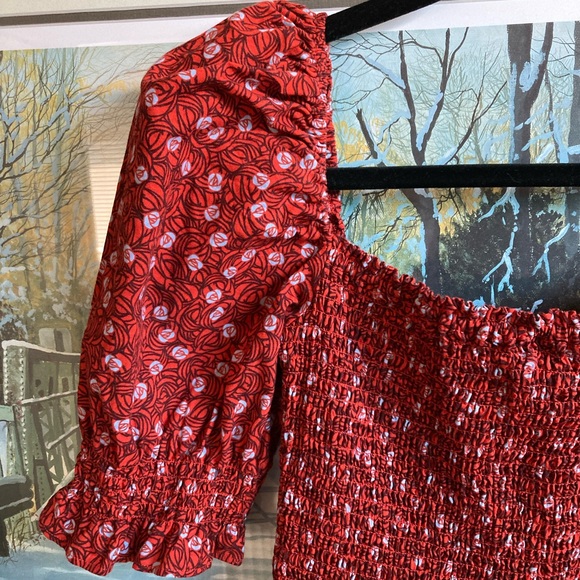 ❌SOLD!❌ Wilfred puff sleeve smocked floral mini dress - Picture 3 of 8